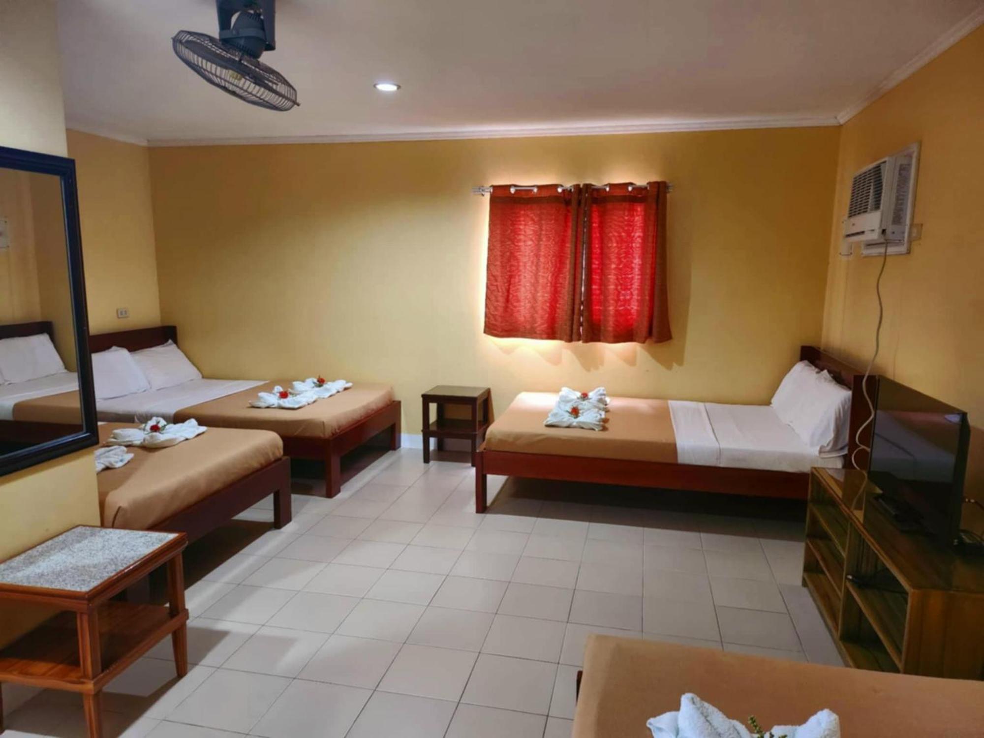 Villa Del Pueblo Inn Panglao Island Exterior photo