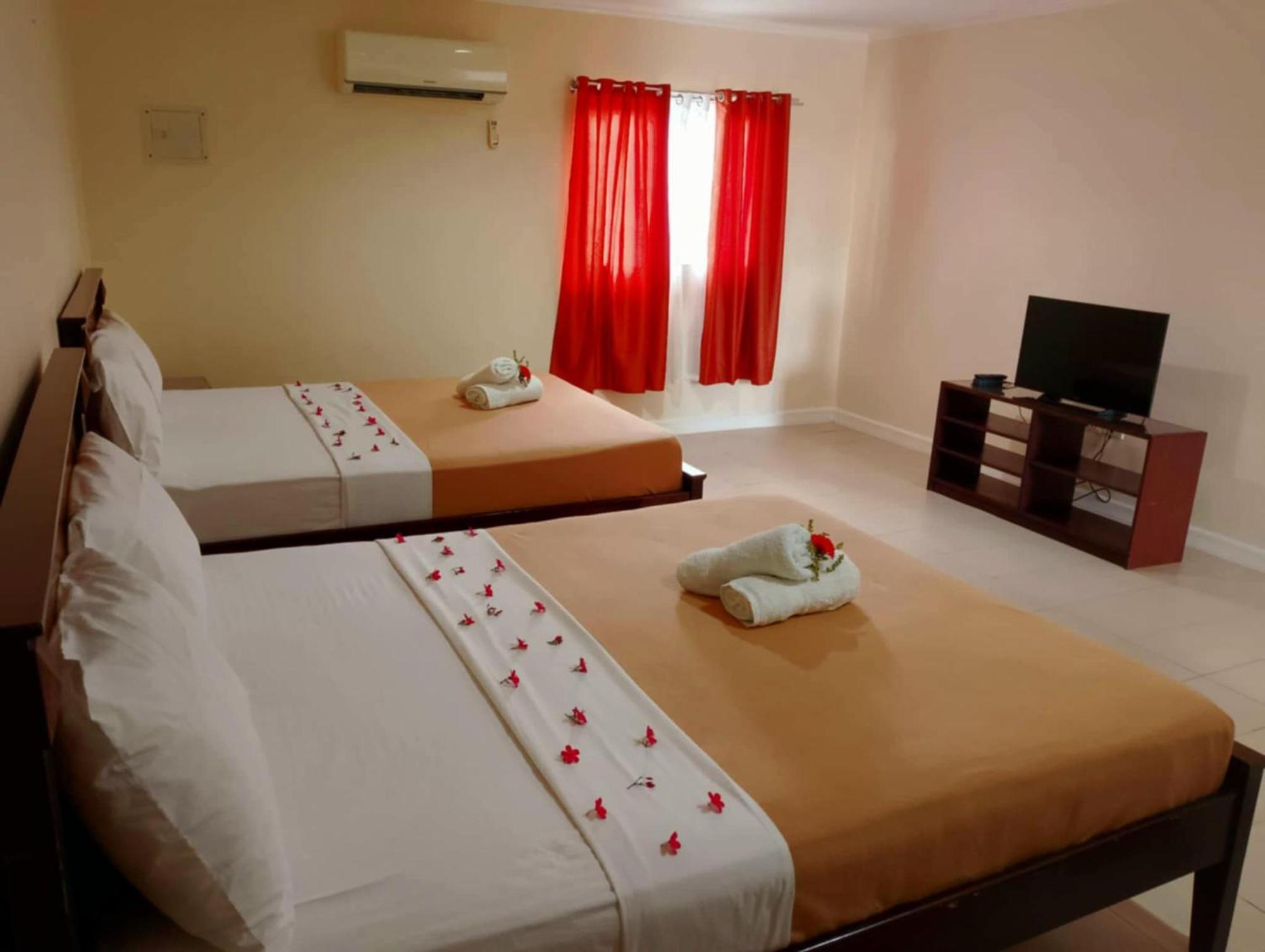 Villa Del Pueblo Inn Panglao Island Exterior photo